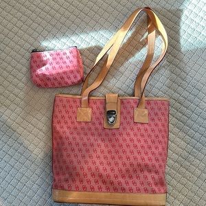 Dooney and Bourke handbag with compact bag